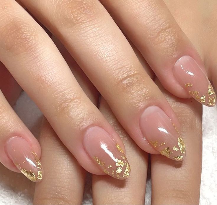 Chic Elegant Nude Nails with Luxurious Gold Tips