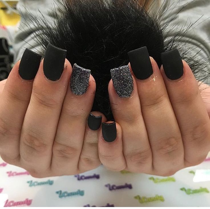 Chic Black and Glitter Matte Finish Nails with Geometric Appeal