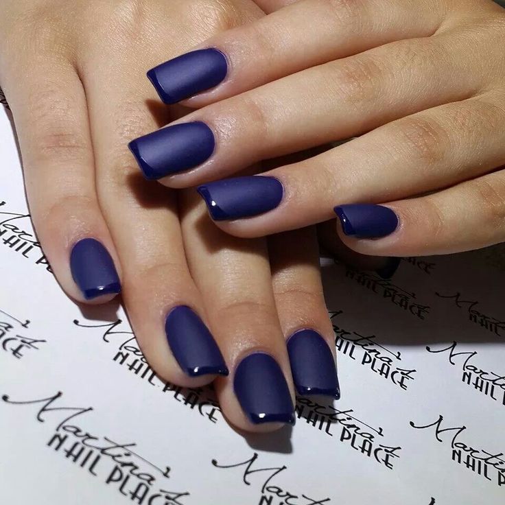 Chic Matte Navy Blue Nails with Glossy Tips for Elegant Versatility