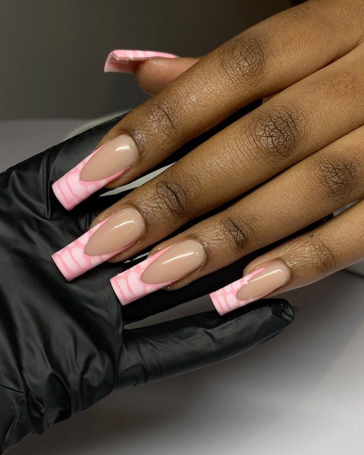 Elegant Nude and Pink Marbled Nail Design: A Perfect Blend of Classic and Modern Aesthetics