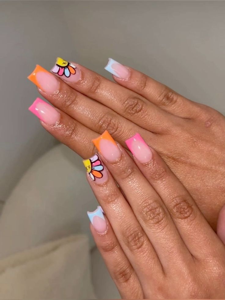 Vibrant Pastel Floral Nail Art Design for a Cheerful Spring/Summer Look.