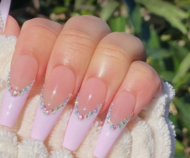 Chic Gradient Acrylic Nails with Rhinestone Accents for Elegant Style.