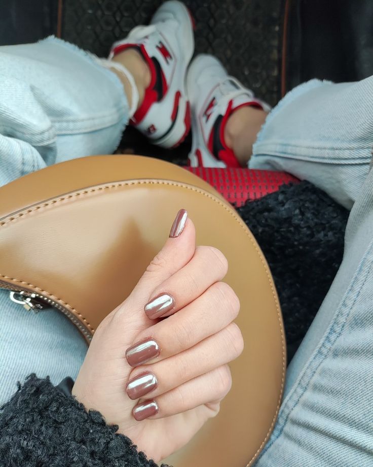 Chic Metallic Nail Design for a Trendy Day Out.