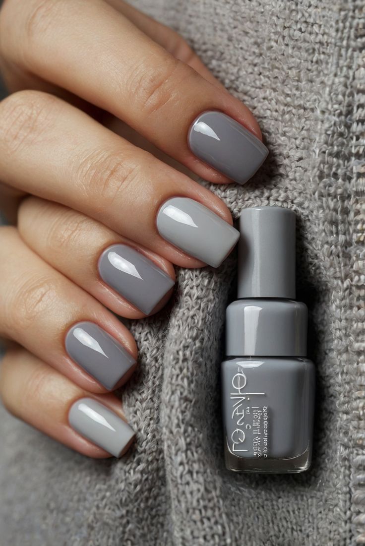 Chic Ombre Grey Nail Design: A Versatile and Elegant Choice for Any Season.