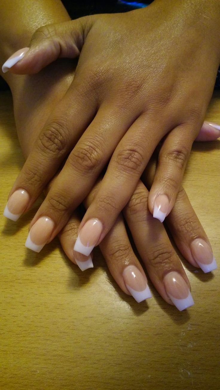 Chic French Tip Nails: Elegant Simplicity for Any Occasion