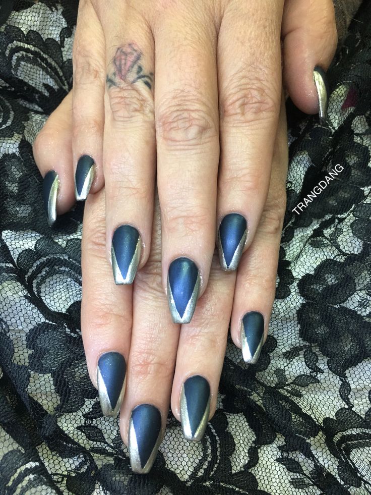 Chic Navy Matte Nail Design with Elegant Silver Geometric Accents.