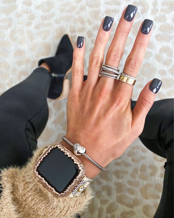 Elegant Gray Nail Design Enhanced by Chic Accessories.