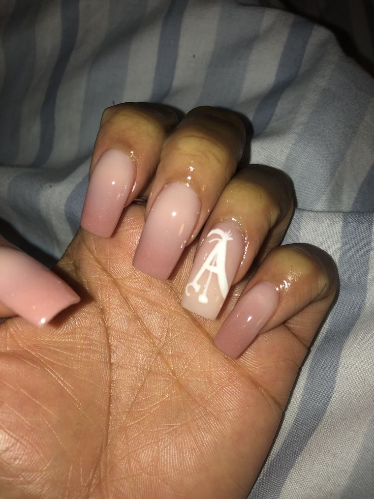 Elegant Ombre Nail Design with Personalized Accent Letter.