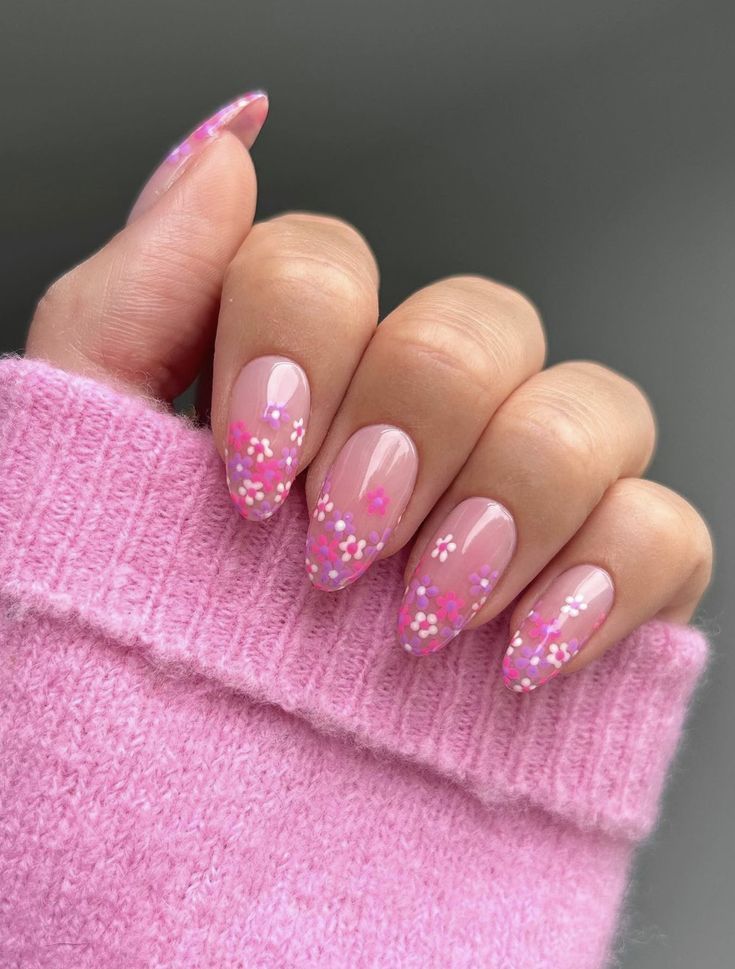 Playful Ombre Floral Nail Design for a Fresh Spring Look.