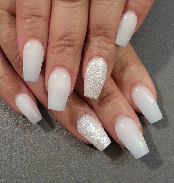 Chic Ombre Nail Design with Glitter Accent and Matte-Glossy Contrast.