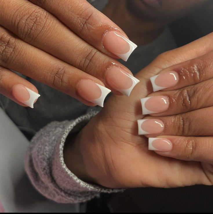 Chic Modern French Tip Nails with Soft Nude and Crisp White Design.