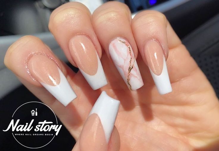 Chic French Manicure with Marble Accent Nail: Timeless Elegance Meets Modern Artistry