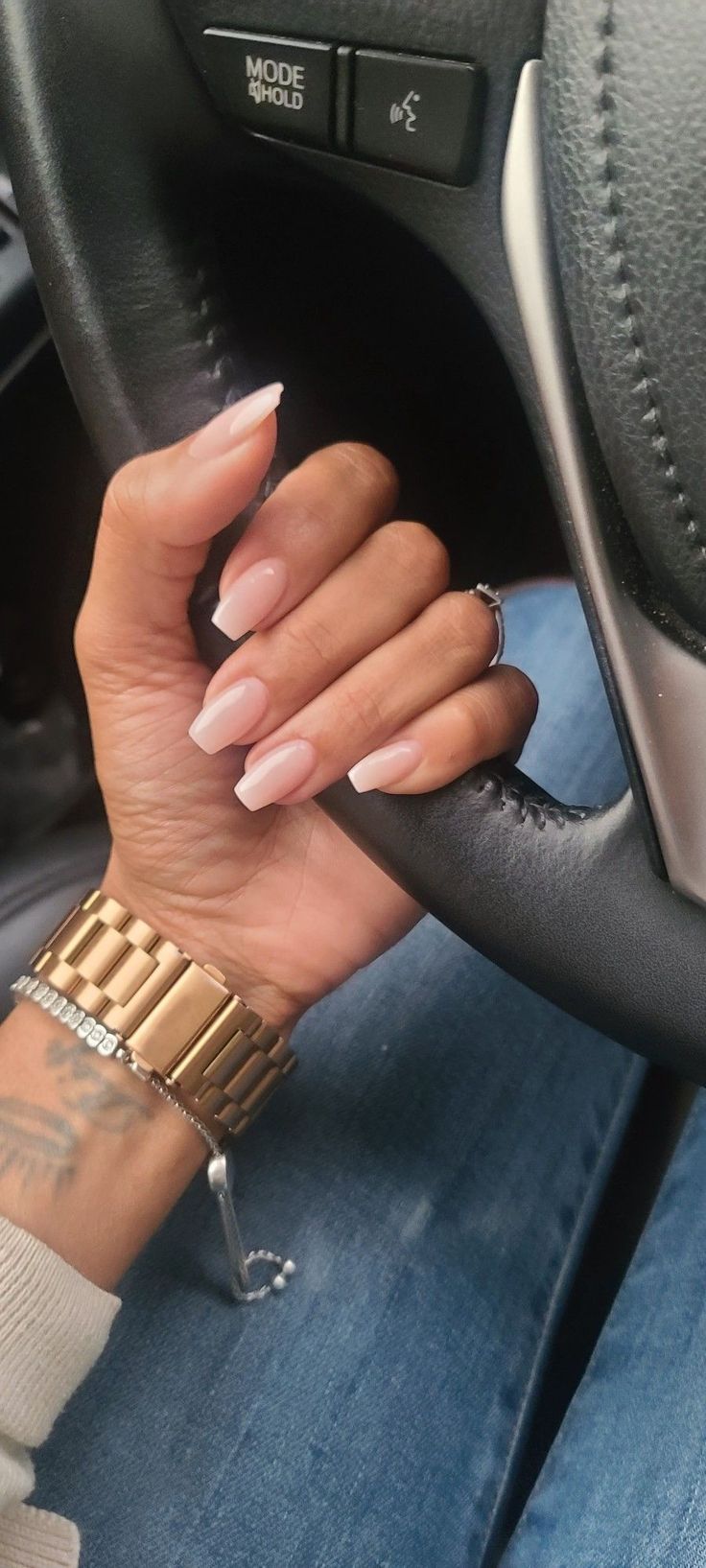 Elegant Nude and White Ombre Nails for a Chic Look