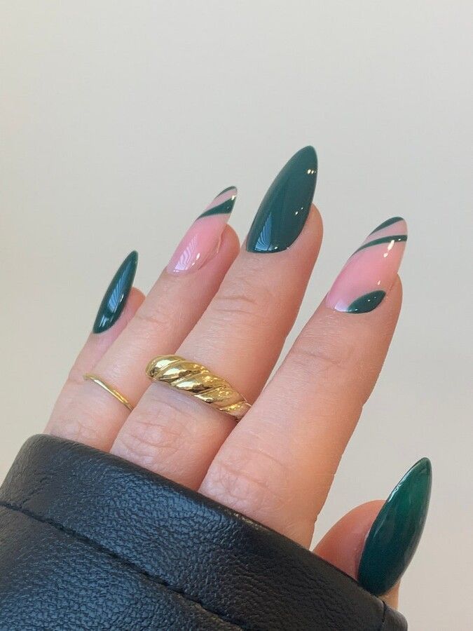 Elegant Chic Nail Design: Rich Green and Soft Pink with Gold Accents