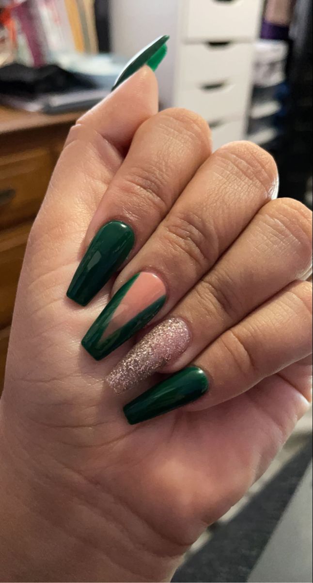 Bold Green Elongated Nail Design with Glamorous Glitter Accent.