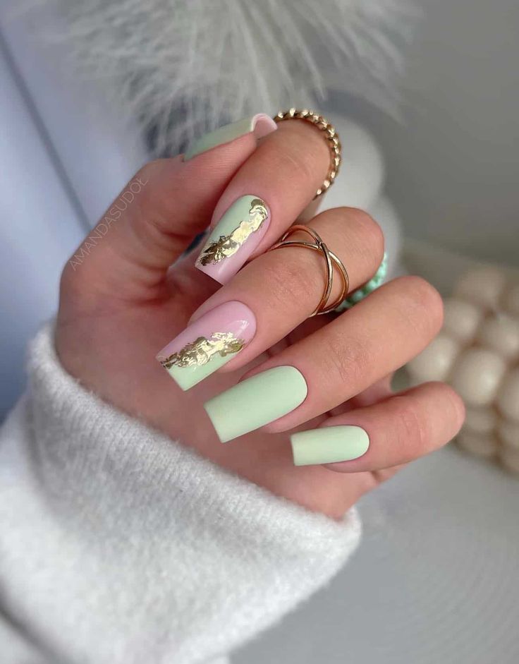 Elegant Pastel Nail Design with Mint Green, Pale Pink, and Gold Accents