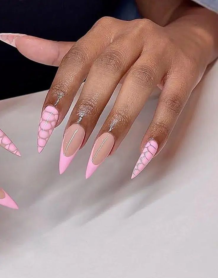 Chic Nail Design: Blending Pointed and Almond Shapes with Pastel and Minimalist Styles