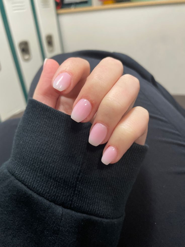 Chic Elegant Nail Design: Soft Pink Base with Subtle French Tip