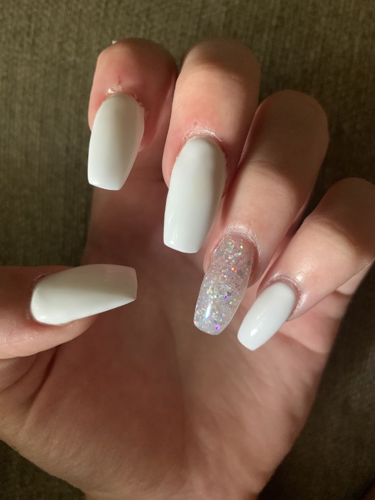 Chic Elegant White Nail Design with Glossy and Sparkling Accents