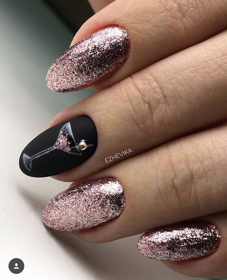 Chic Festive Nail Design: Rose Gold Glitter with Elegant Martini Accent