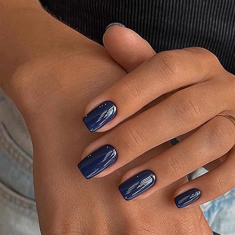 Sophisticated Navy Blue Nails: A Chic, Polished Design for Any Occasion.