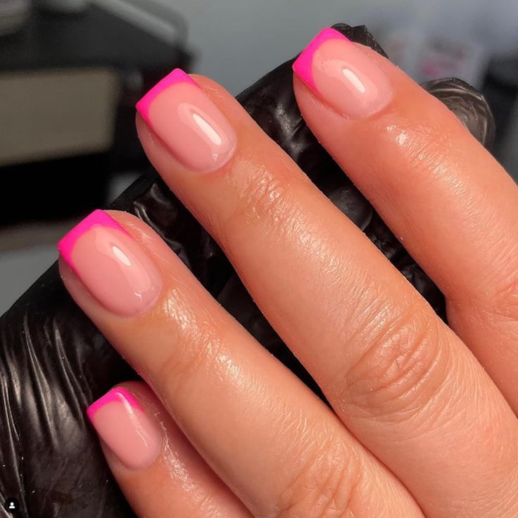 Chic Summer Nail Design: Soft Pink Base with Neon Pink Tips