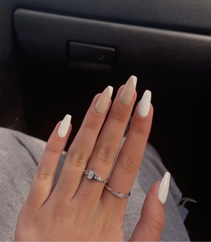 Chic Elegant Nail Design: Soft Beige and Crisp White with Square Tips for Modern Sophistication.