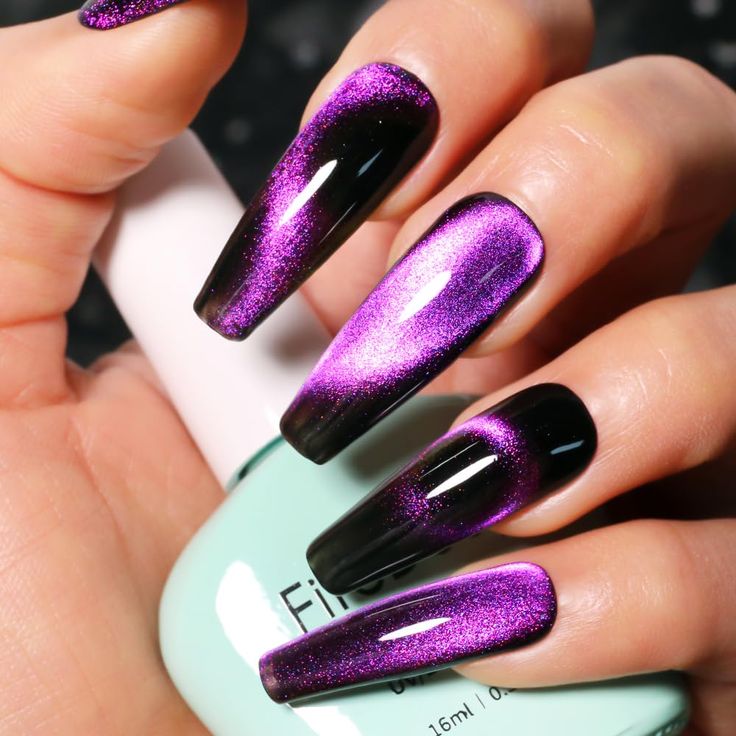 Ombre Nail Design: Glamorous Black and Purple Elegance with a Sparkling Finish.