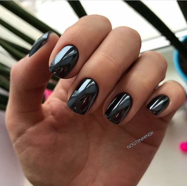 Elegant Glossy Black Nail Design: Minimalist and Versatile for Any Occasion.