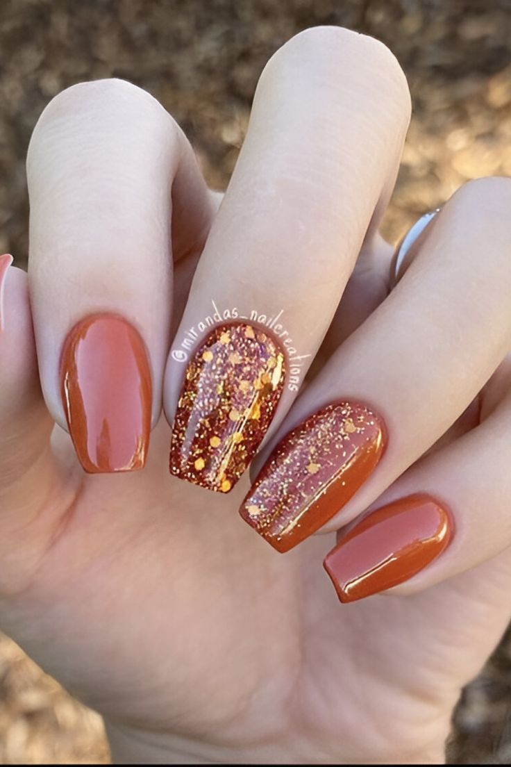 Warm Terracotta and Gold Glitter: A Cozy, Modern Geometric Nail Design.