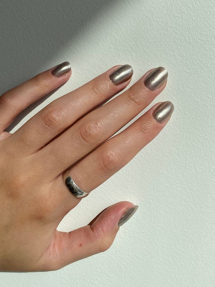 Elegant Metallic Silver Almond Nail Design for All Occasions