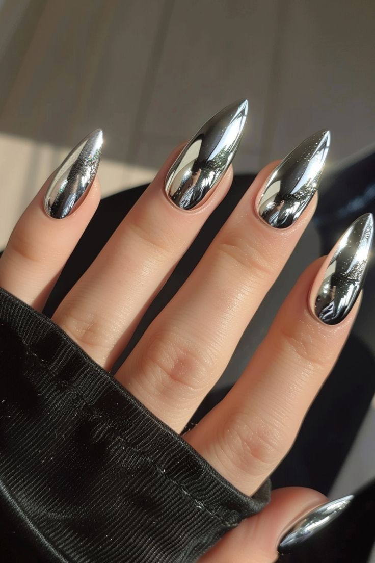 Futuristic Elegance: Striking Chrome Nails That Make a Statement