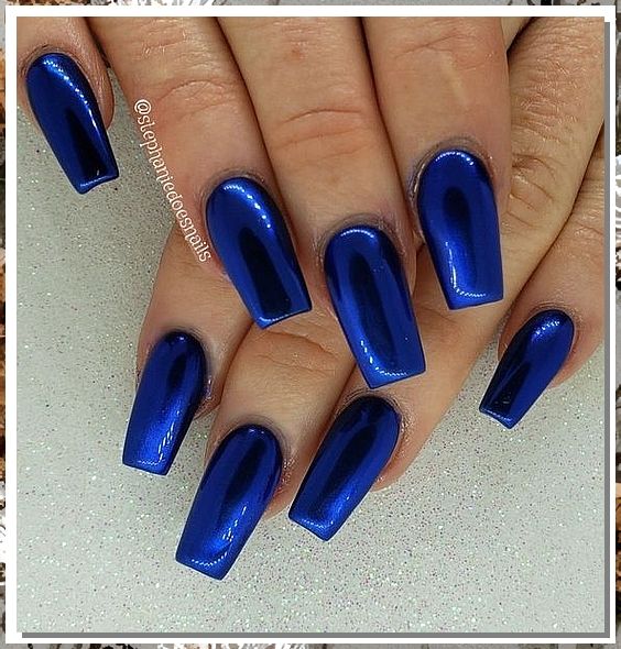 Striking Elegant Glossy Blue Nails for Bold Everyday and Special Occasion Looks.