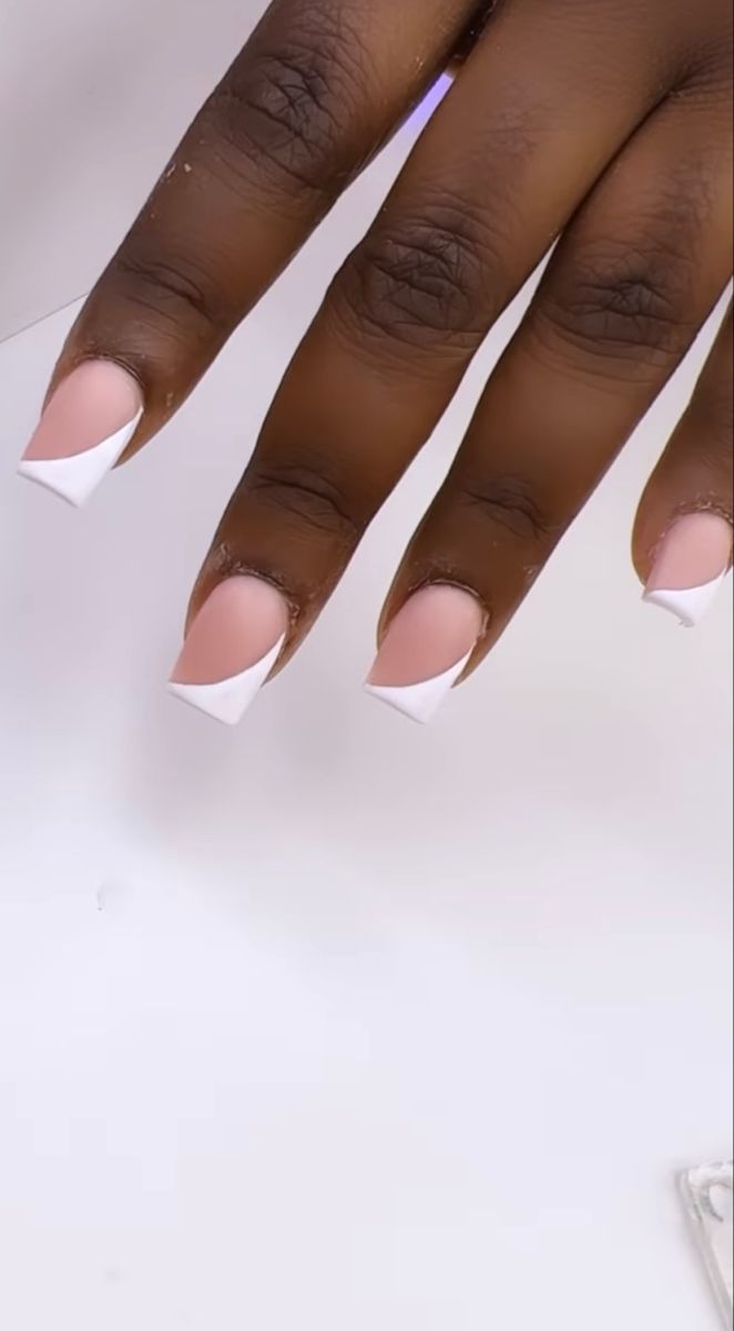 Chic Minimalist Nail Design: Soft Pink Base with Contrasting White Tips