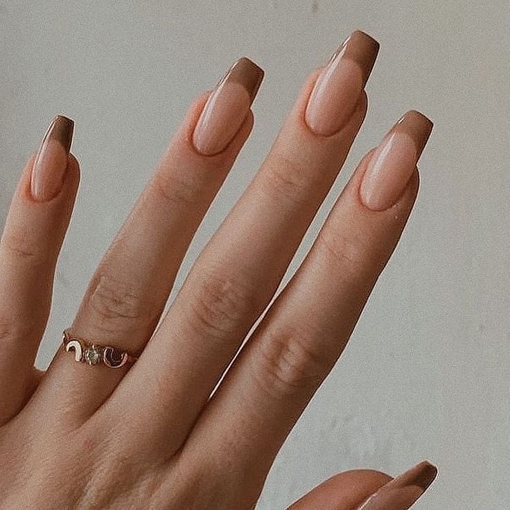 Chic Nude and Brown Ombre Nails: A Versatile Twist on the Classic French Manicure.