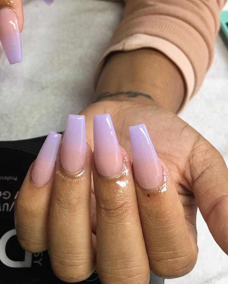 Elegant Ombre Lavender Nail Design with Dreamy Gradient Effect.