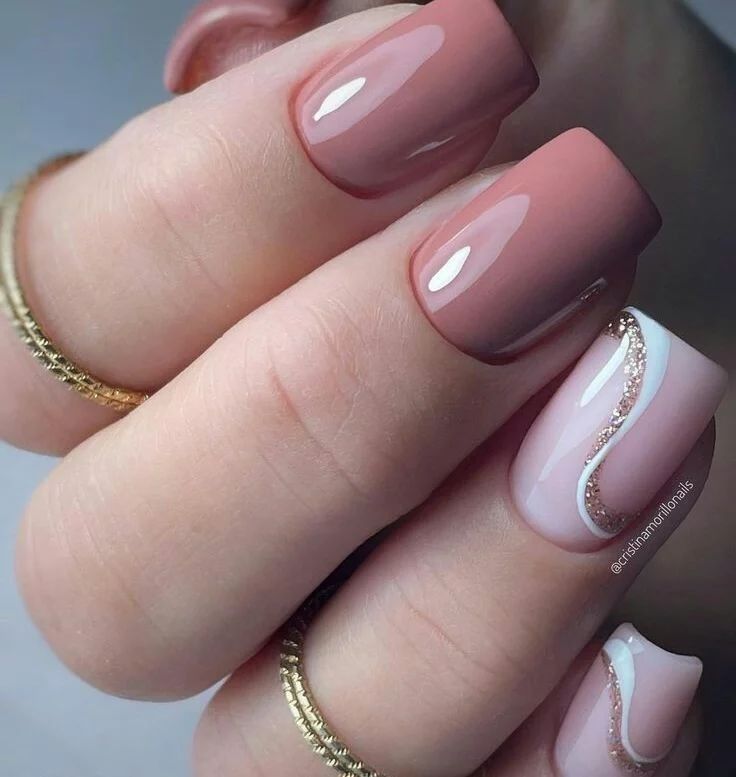 Chic Ombre Nail Design with Glitter Accent and Gold Rings for Modern Elegance