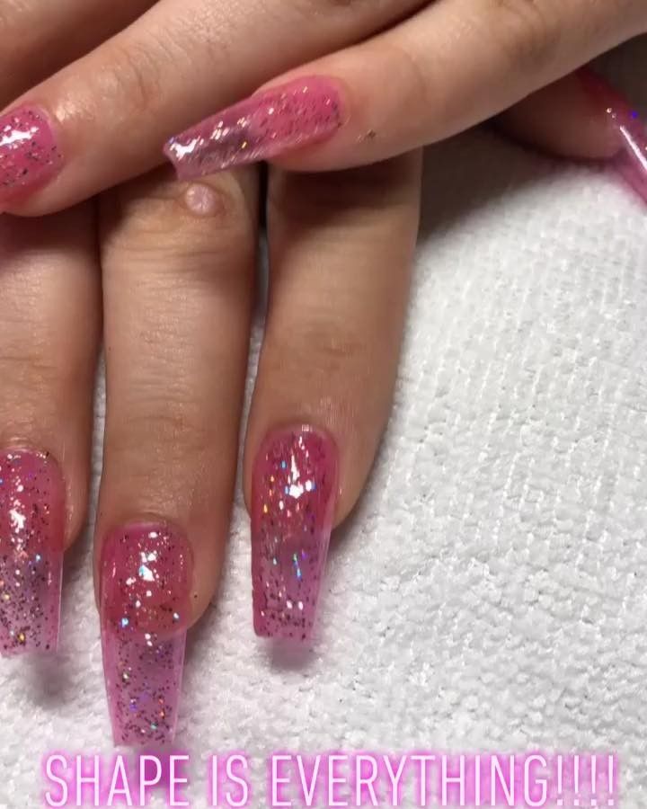 Elegant Sparkling Pink Nails with Translucent, Glitter, and Holographic Accents