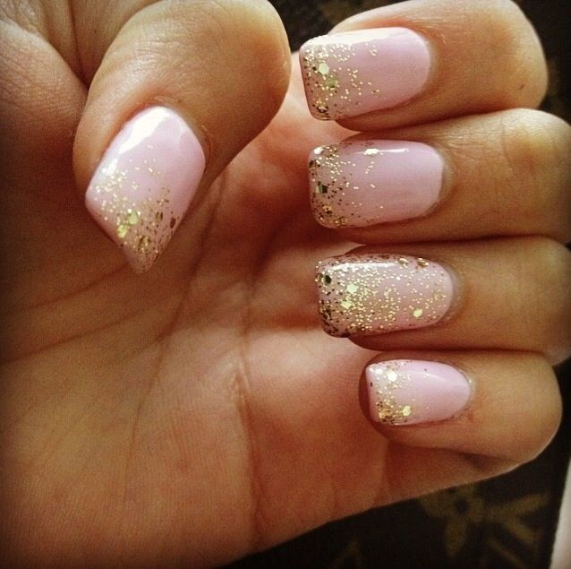 Chic Pink and Gold Gradient Nail Design with Subtle Glitter Glamour