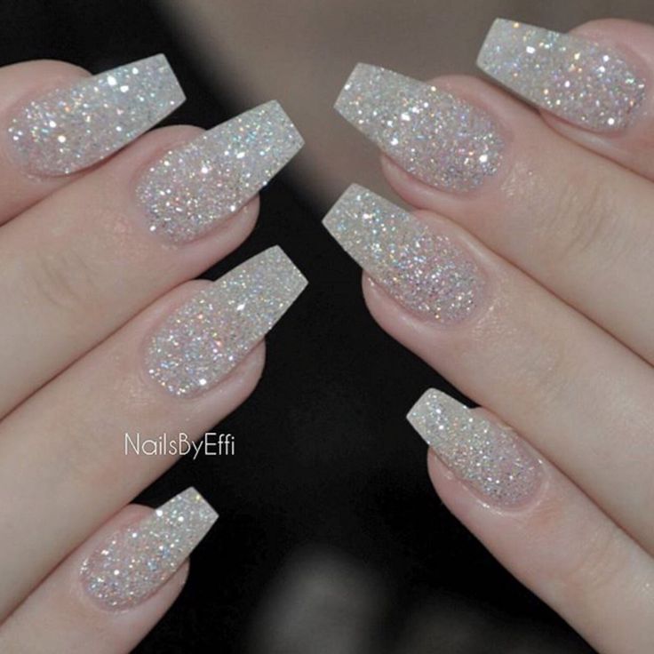 Stunning Holographic Glitter Nail Design for Glamorous Looks