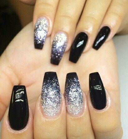 Elegant Black and Glitter Ombre Nail Design with Square Tips