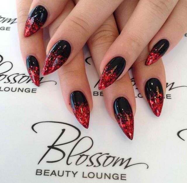 Elegant Black and Red Ombre Nail Design: A Bold Statement of Sophistication and Edge.