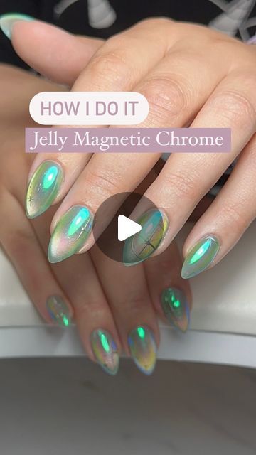 Mesmerizing Iridescent Magnetic Chrome Nails: A Stunning Statement Piece.