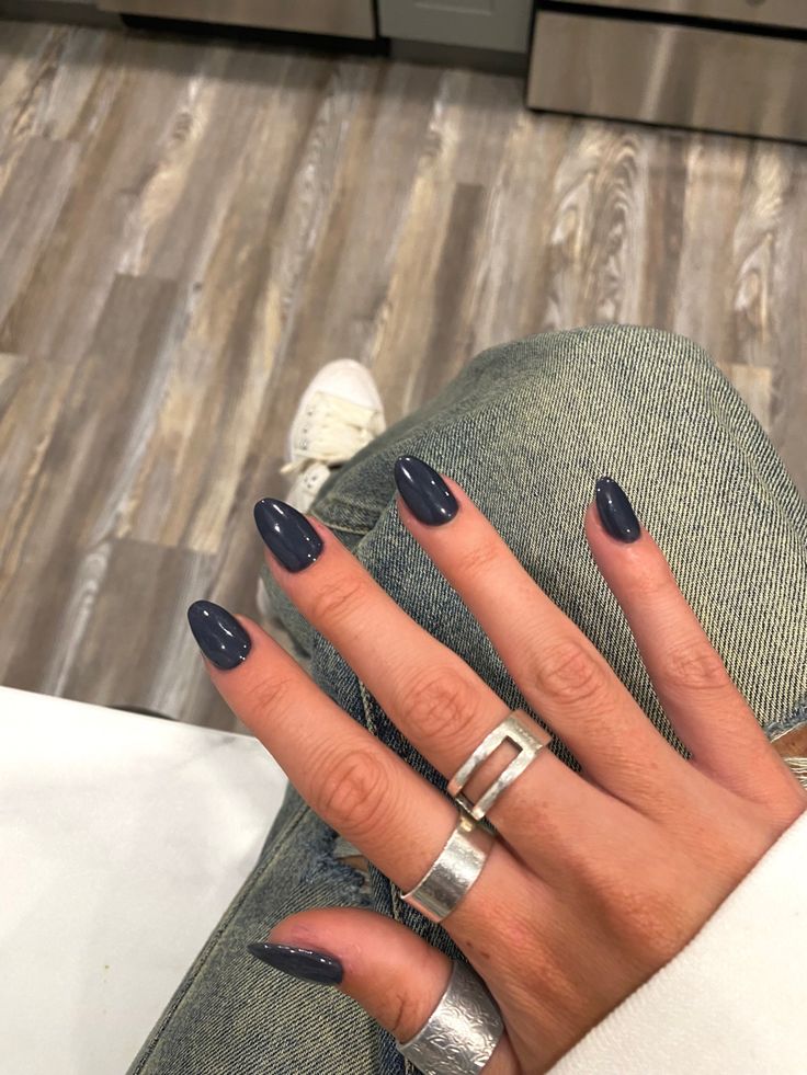 Sophisticated Navy Almond Nails with Glossy Finish for Versatile Style