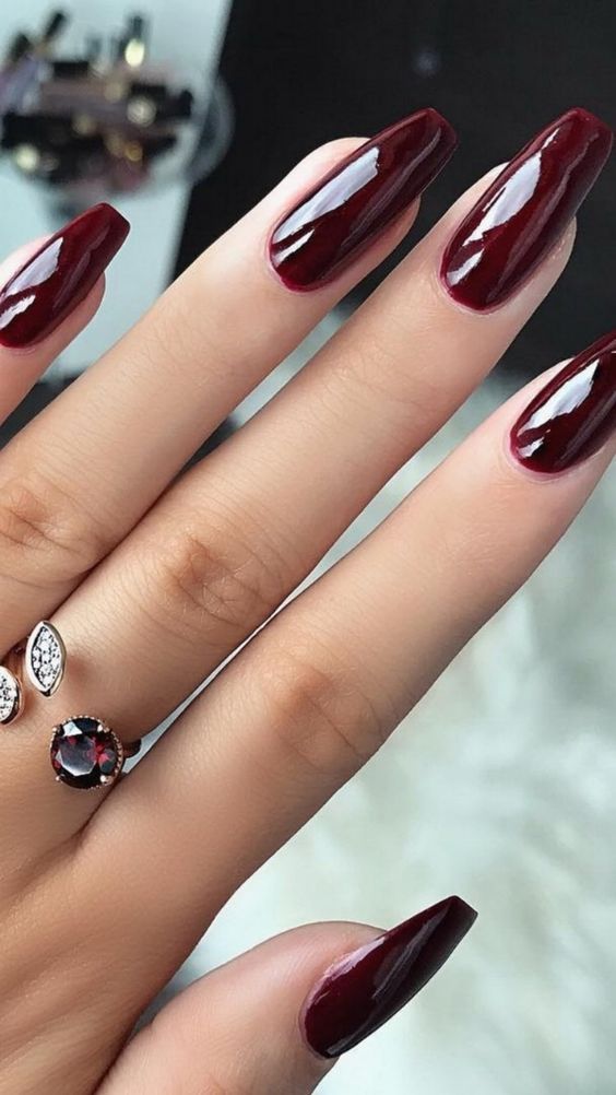 Chic and Glamorous Burgundy Nails: Elevate Your Look with Sophistication and Shine