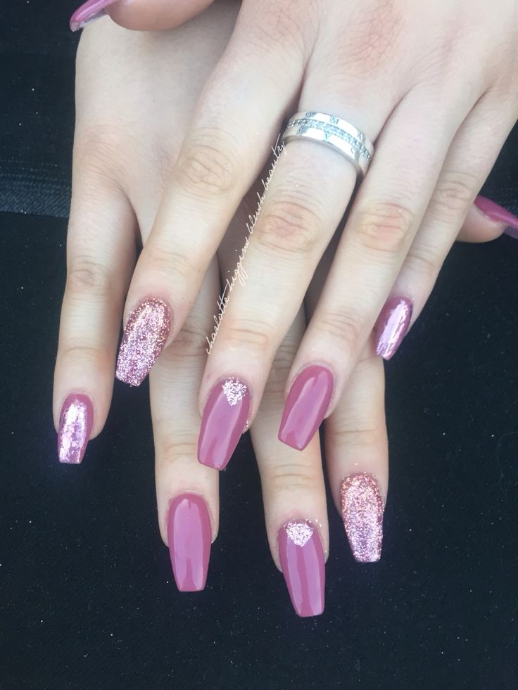 Elegant Matte and Glitter Nail Design in Pink and Rose Gold.