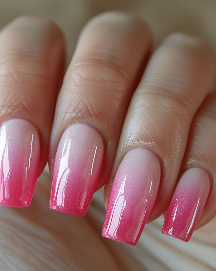 Chic Ombre Nail Design: Elegant Pink Gradient with Glossy Finish