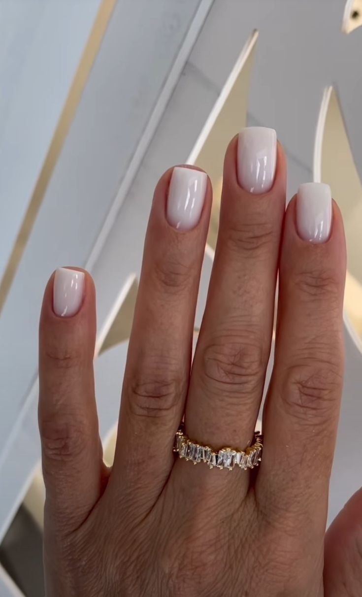 Sophisticated Short Square Nails: Elegant Pale Gloss with Gold Accents