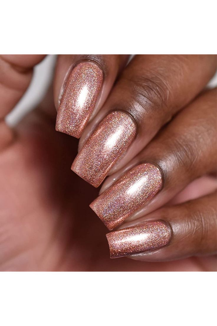 Elegant Glistening Rose Gold Holographic Nails for Glamorous Looks