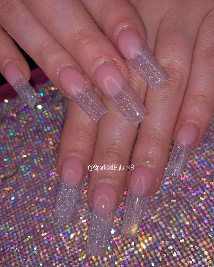 Chic Glittery Acrylic Nails: Long Square Tips with Shimmering Elegance.